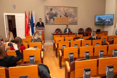 Potpisan ugovor za izgradnju sportske dvorane u Orašcu