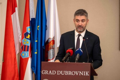 Potpisan ugovor za izgradnju sportske dvorane u Orašcu