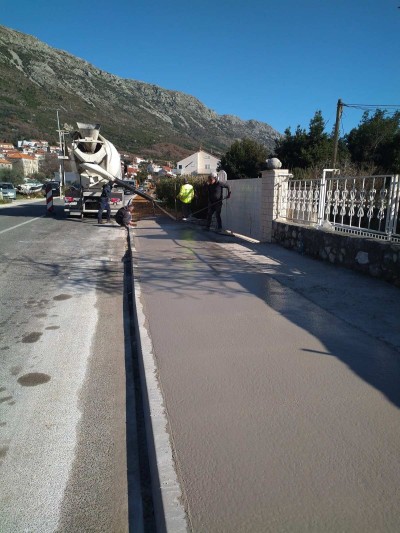 Radovi na sanaciji nogostupa u Mokošici
