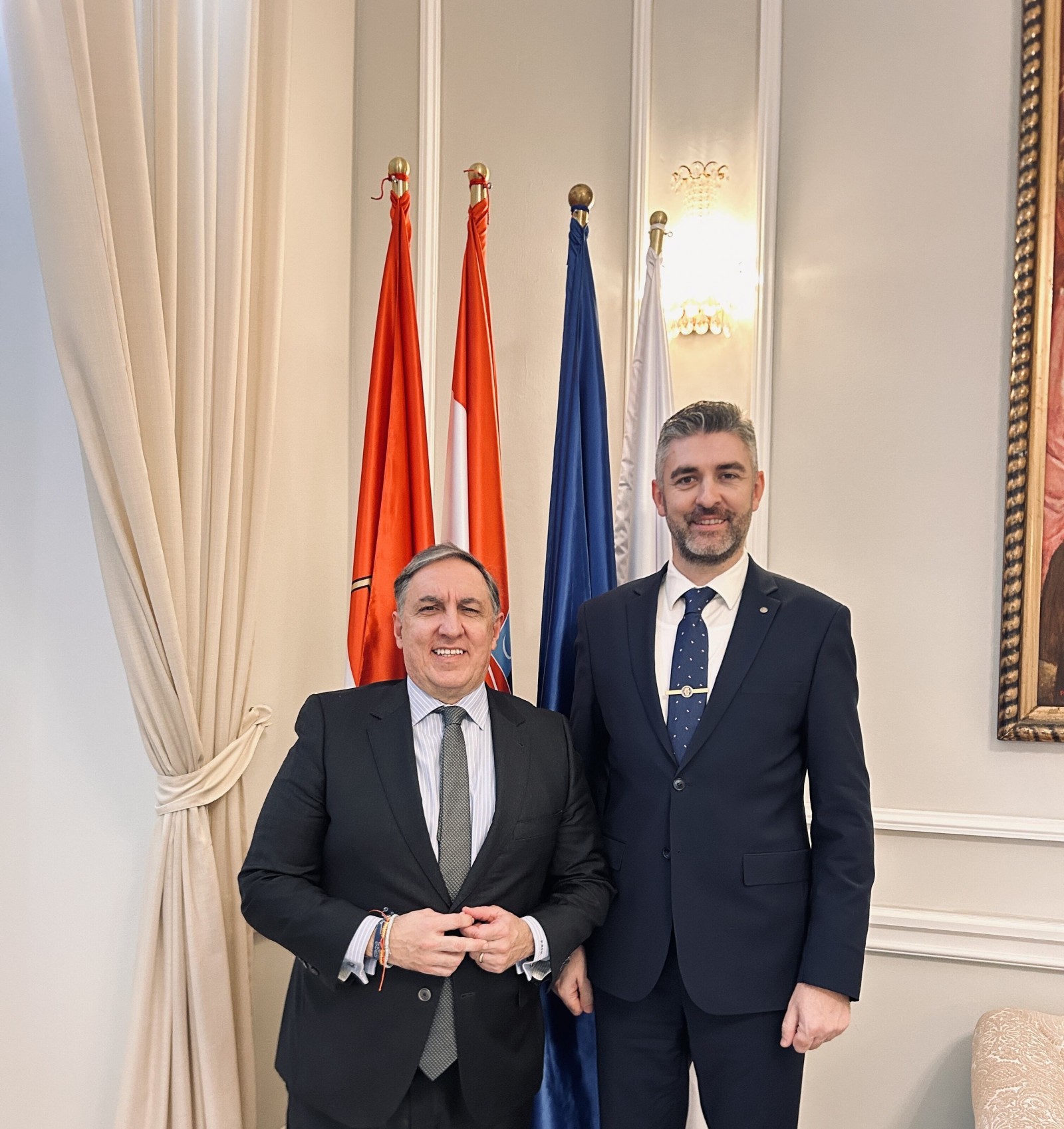 POSJET VELEPOSLANIKA