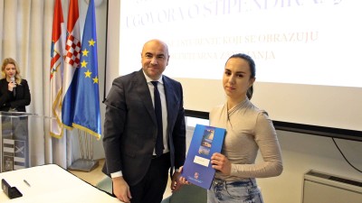 Dubrovačko-neretvanska županija dodijelila 200 tisuća eura za stipendije