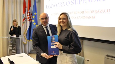 Dubrovačko-neretvanska županija dodijelila 200 tisuća eura za stipendije