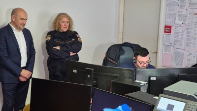 Župan posjetio Županijski centar 112 povodom Dana europskog broja