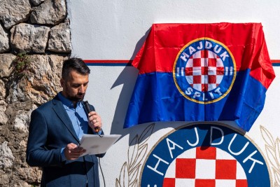 Marko Potrebica na otkrivanju spomen ploče Niku Nardelliju