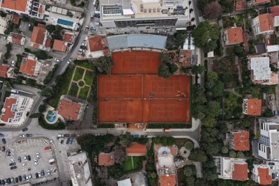 Završava obnova terena Tenis kluba Dubrovnik uoči WTA Dubrovnik Opena
