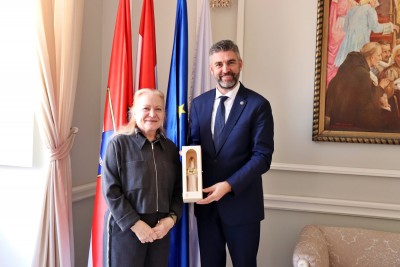 Gradonačelnik Franković čestitao Doris Kristić na 50 godina karijere