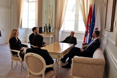 Gradonačelnik Franković čestitao Doris Kristić na 50 godina karijere