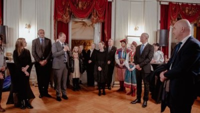 Folklorni ansambl Linđo gostuje u Veloj Luci