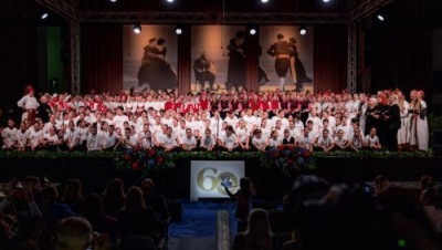 Folklorni ansambl Linđo gostuje u Veloj Luci