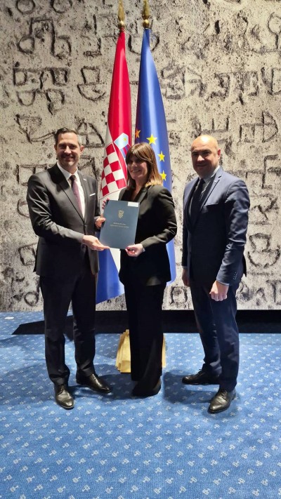 Župan Pezo potpisao ugovor za obnovu sportskih igrališta u Dubrovniku