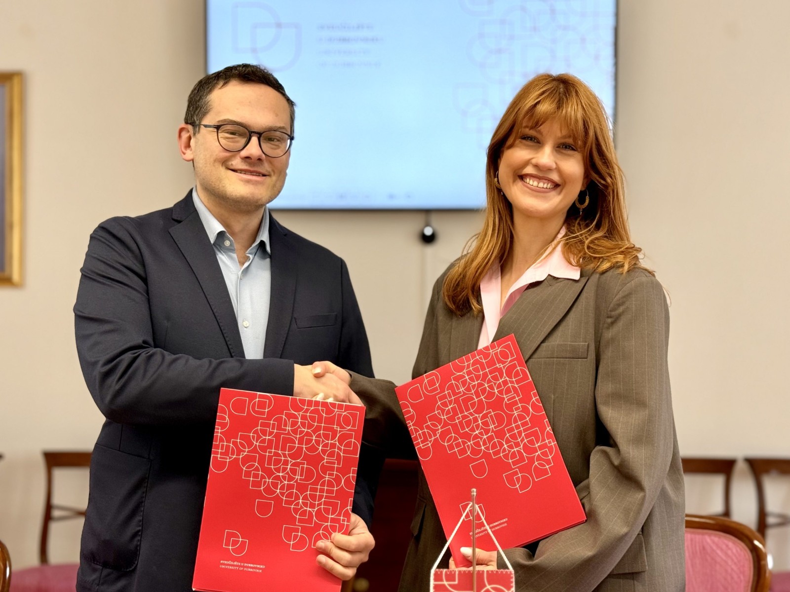 SURADNJA INSTITUCIJA