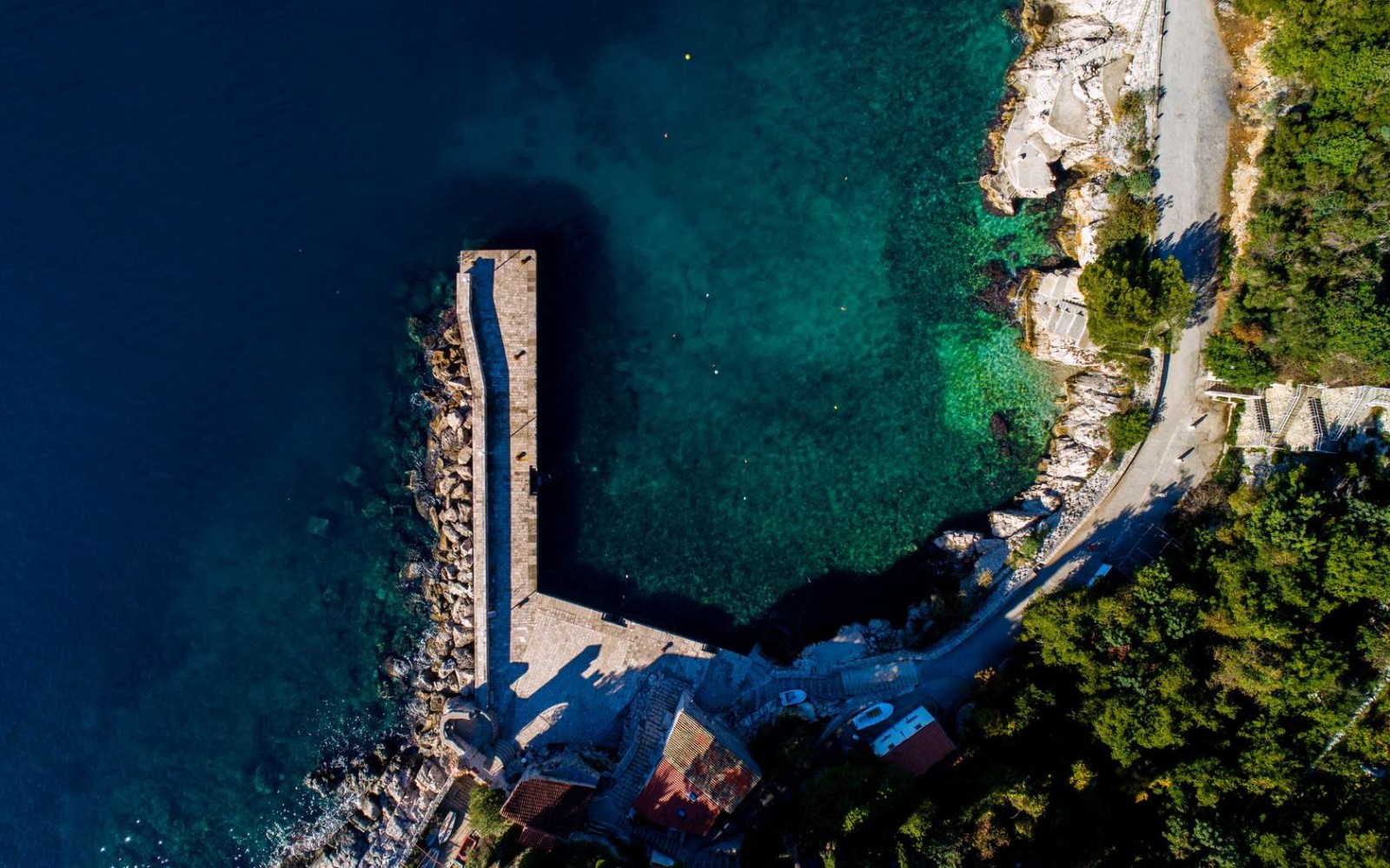 LUČKA INFRASTRUKTURA