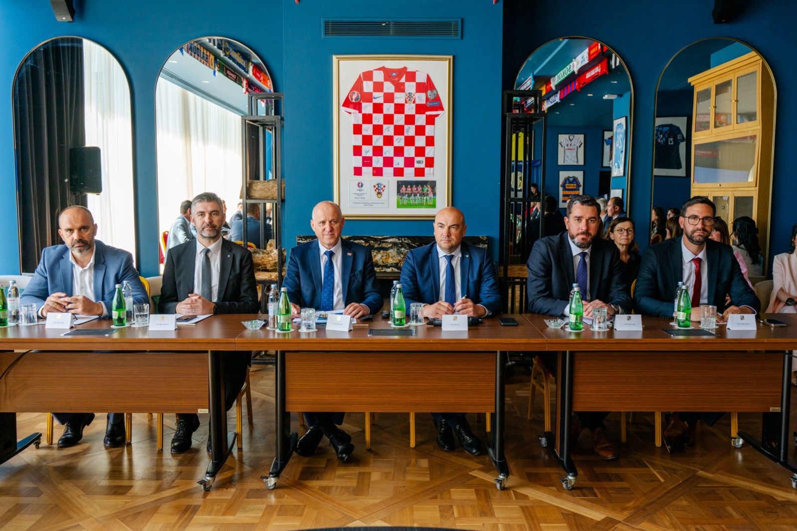 PETI KOLEGIJ