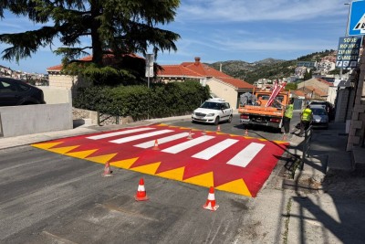 Obnovljeni pješački prijelazi u Ulici Andrije Hebranga
