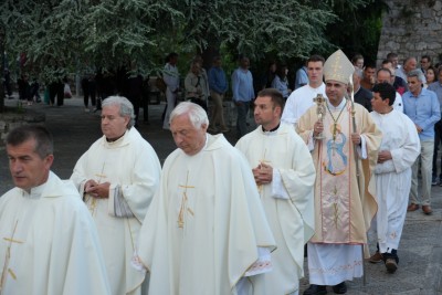 PROCESIJA I MISA