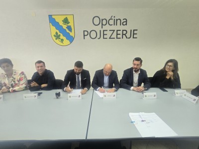 Župan Pezo potpisao ugovore o komunalnoj infrastrukturi