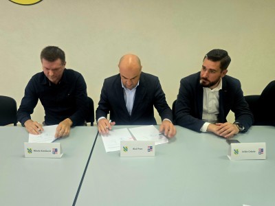 Župan Pezo potpisao ugovore o komunalnoj infrastrukturi
