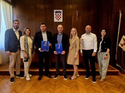 Župan Pezo posjetio Općinu Blato s naglaskom na sportsku infrastrukturu